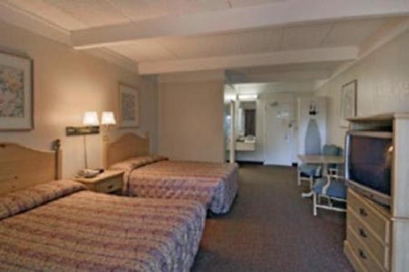 Отель Super 8 By Wyndham Macon Ga Экстерьер фото